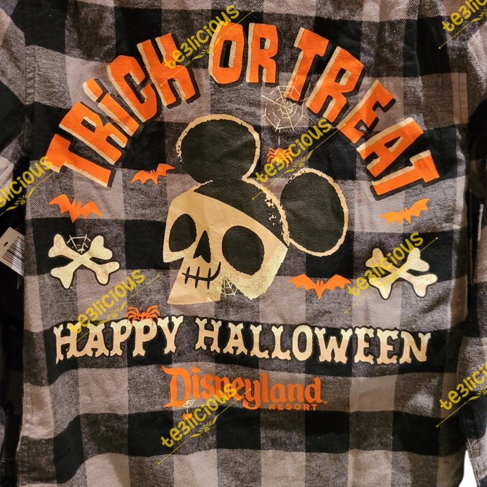 DISNEY PARKS HALLOWEEN PLAID FLANNEL - Picture 4 of 4
